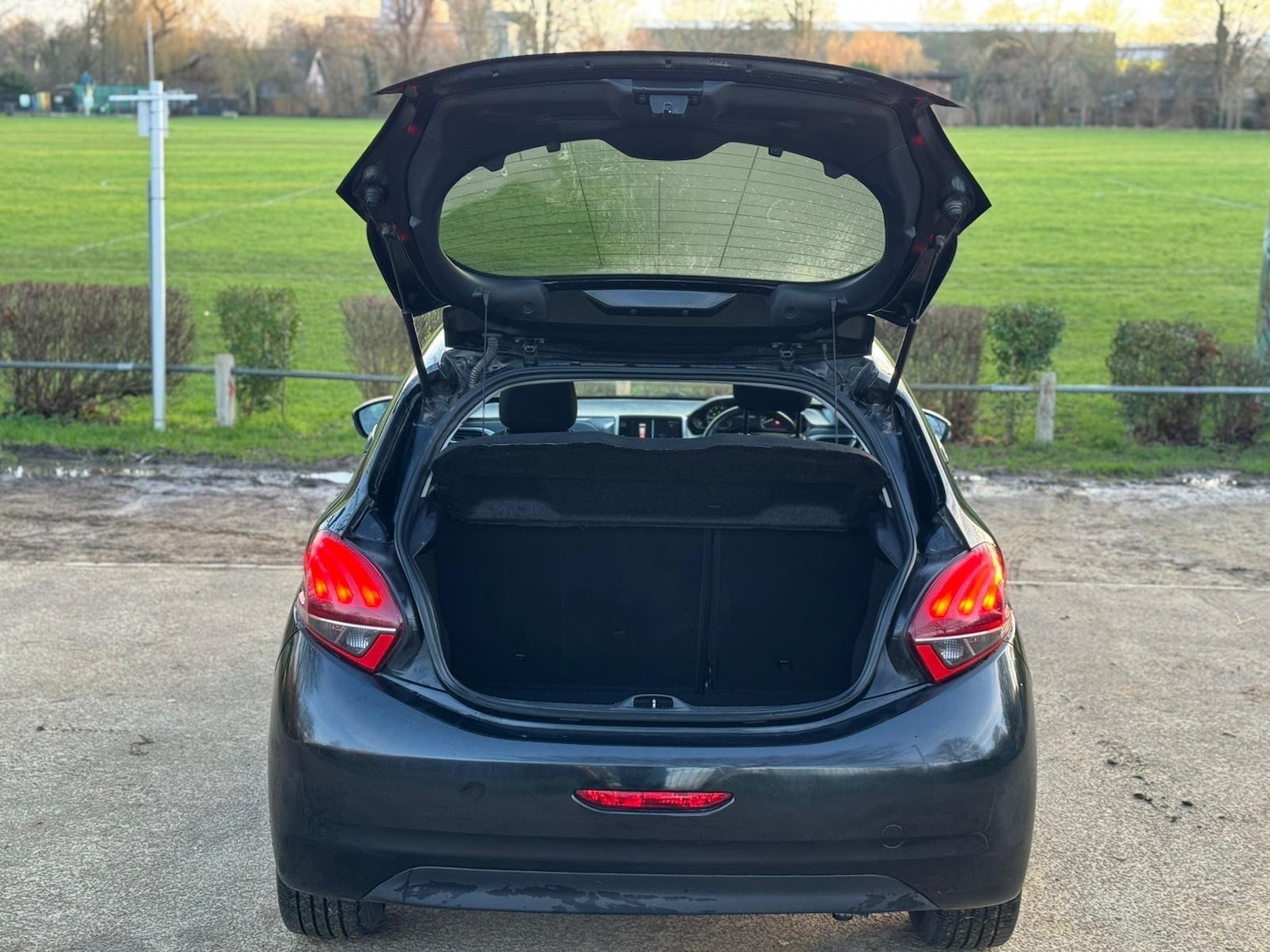 Used Peugeot 208 for sale - 78092319: Photo 22