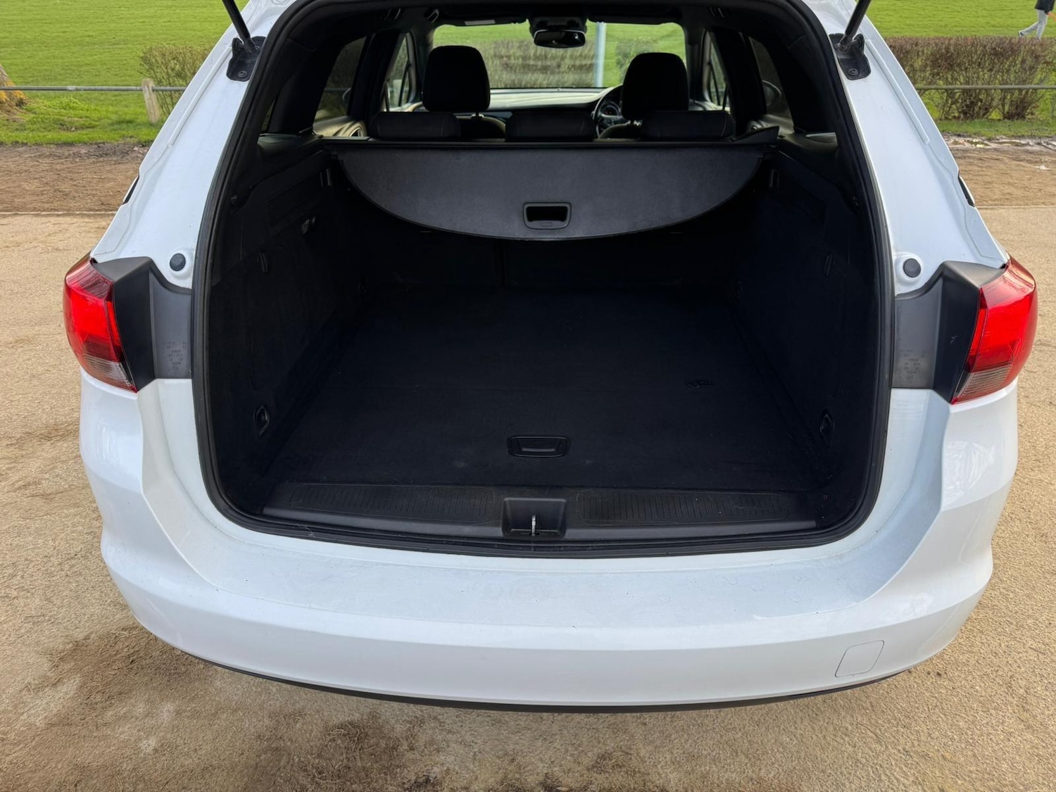 Used Vauxhall Astra for sale - 78092379: Photo 25