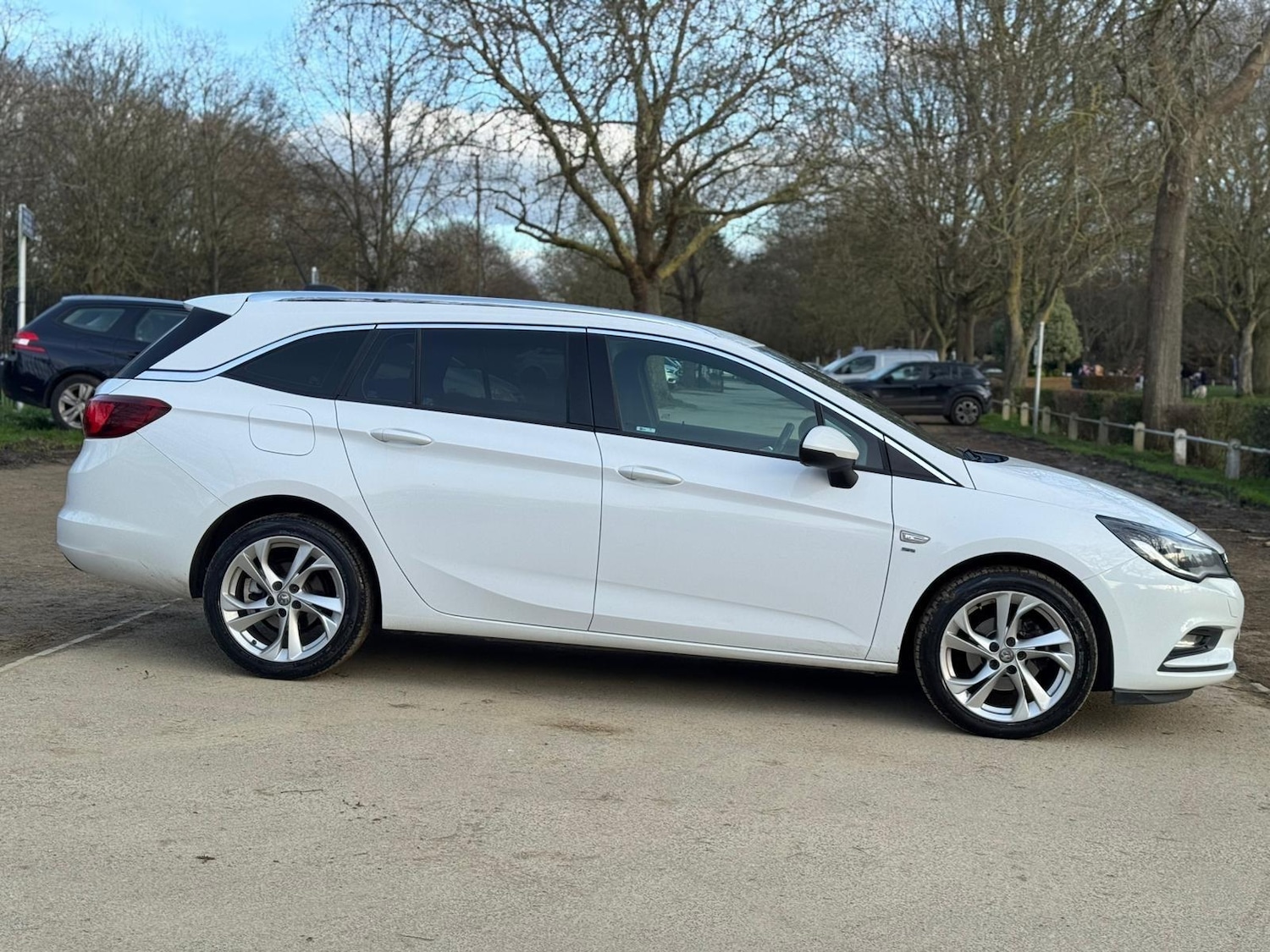Used Vauxhall Astra for sale - 78092379: Photo 9