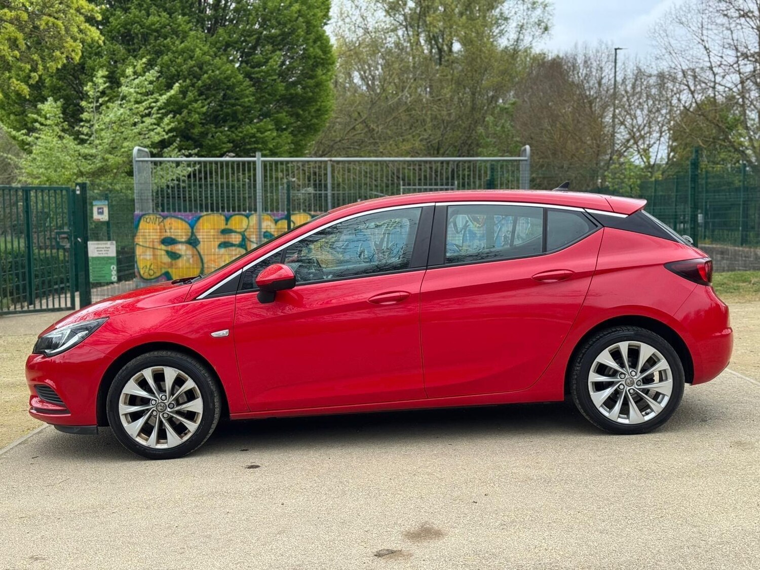 Used Vauxhall Astra 2016 for sale - 78220943: Photo 8