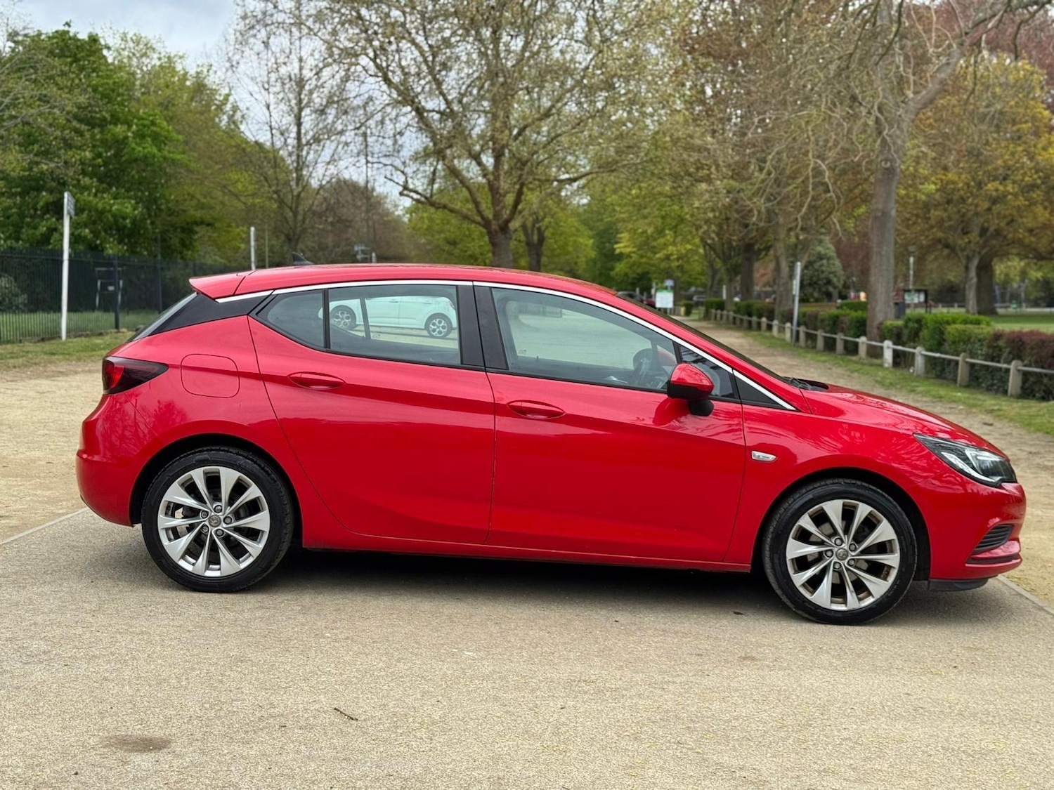 Used Vauxhall Astra 2016 for sale - 78220943: Photo 9