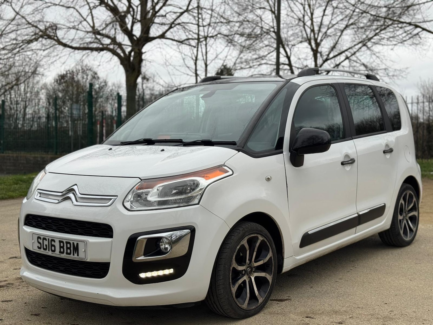 Used Citroen C3 Picasso for sale - 78092333: Photo 2