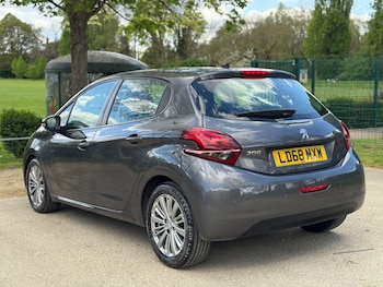 Used Peugeot 208 2019 for sale - 78320991: Photo