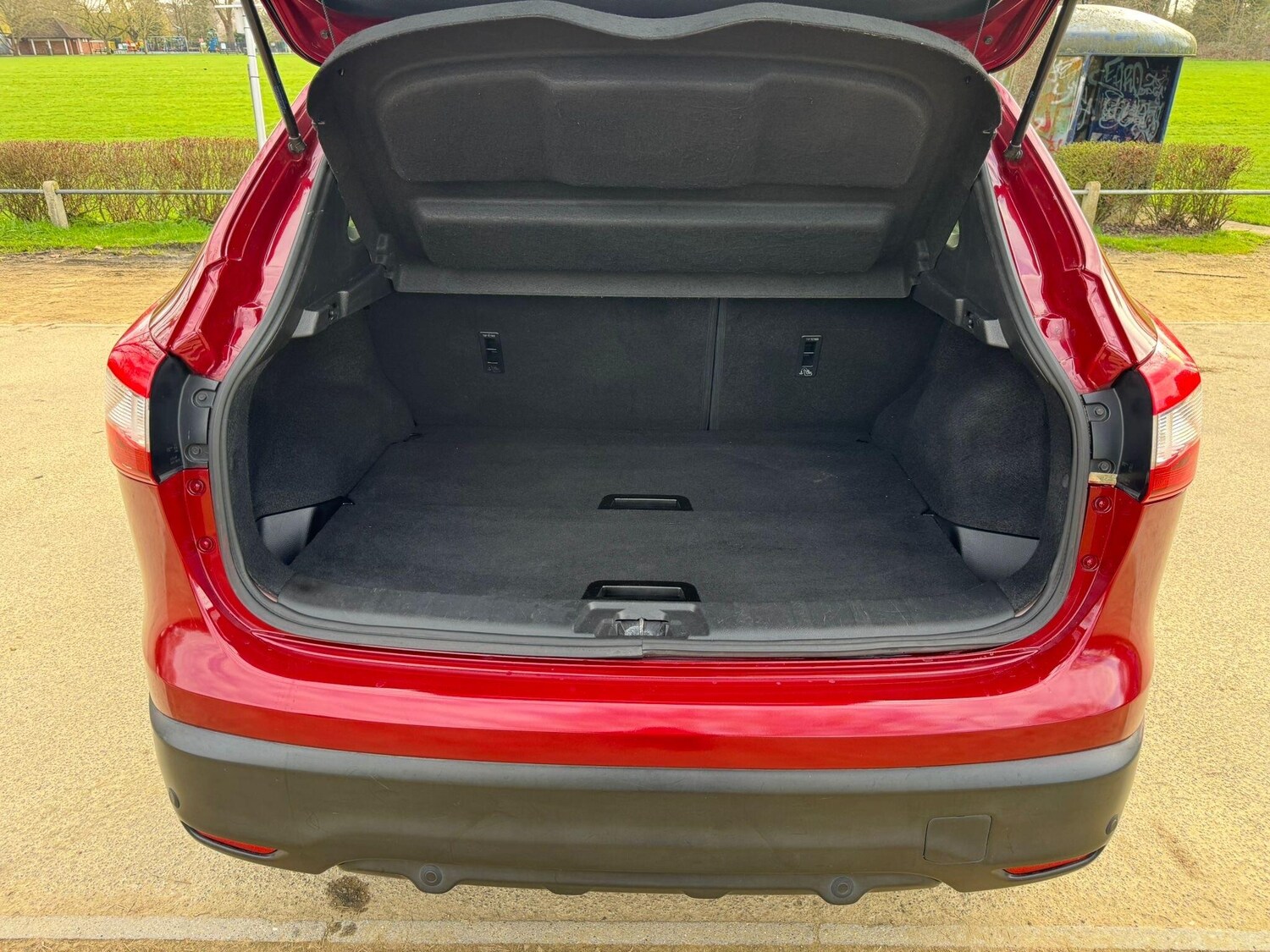 Used Nissan Qashqai for sale - 78092335: Photo 25