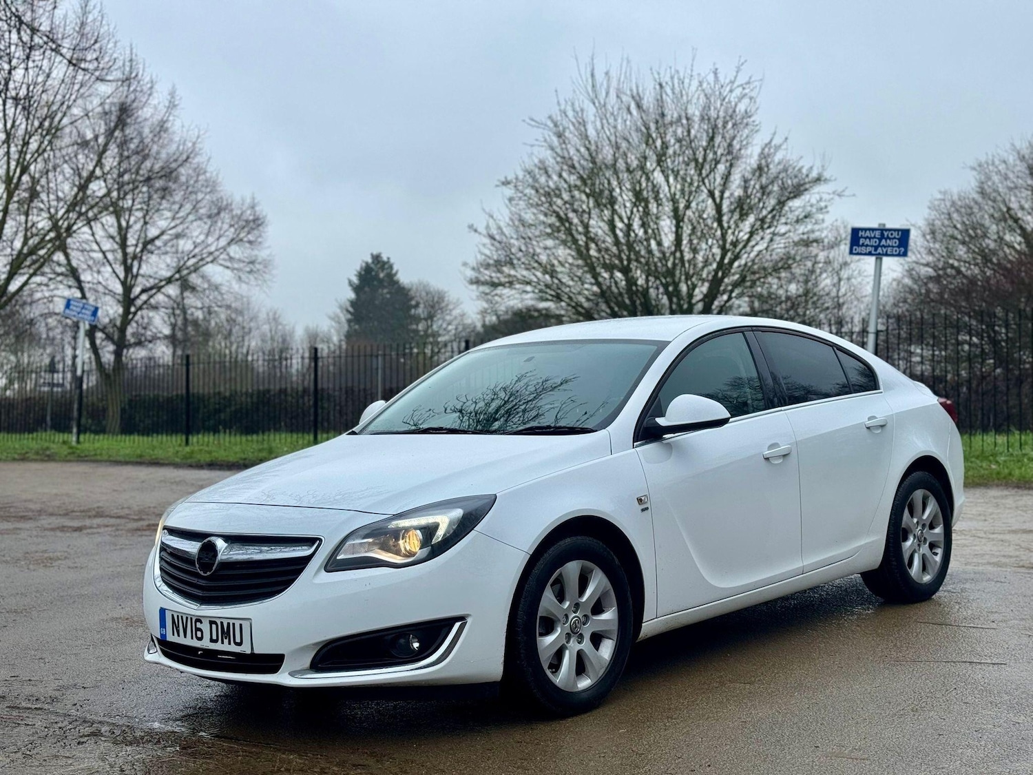 Used Vauxhall Insignia for sale - 78092358: Photo 2