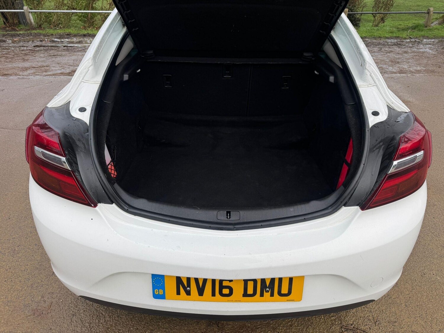 Used Vauxhall Insignia for sale - 78092358: Photo 25