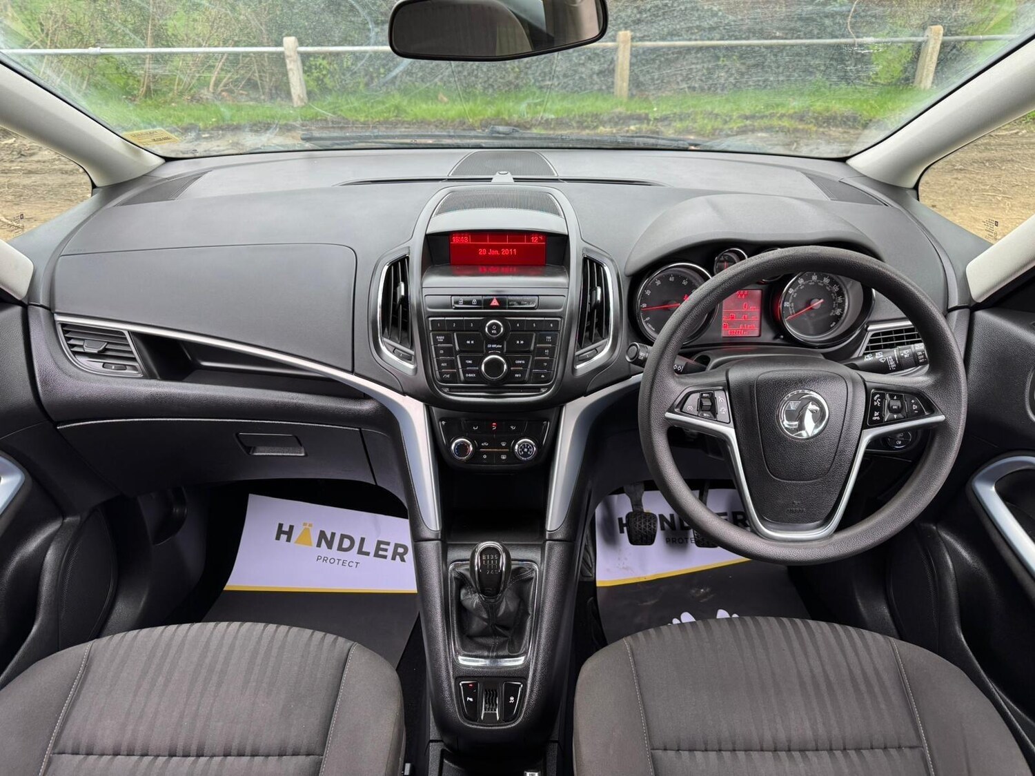 Used Vauxhall Zafira Tourer for sale - 78092264: Photo 34