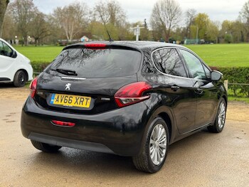 Used Peugeot 208 2016 for sale - 78092286: Photo