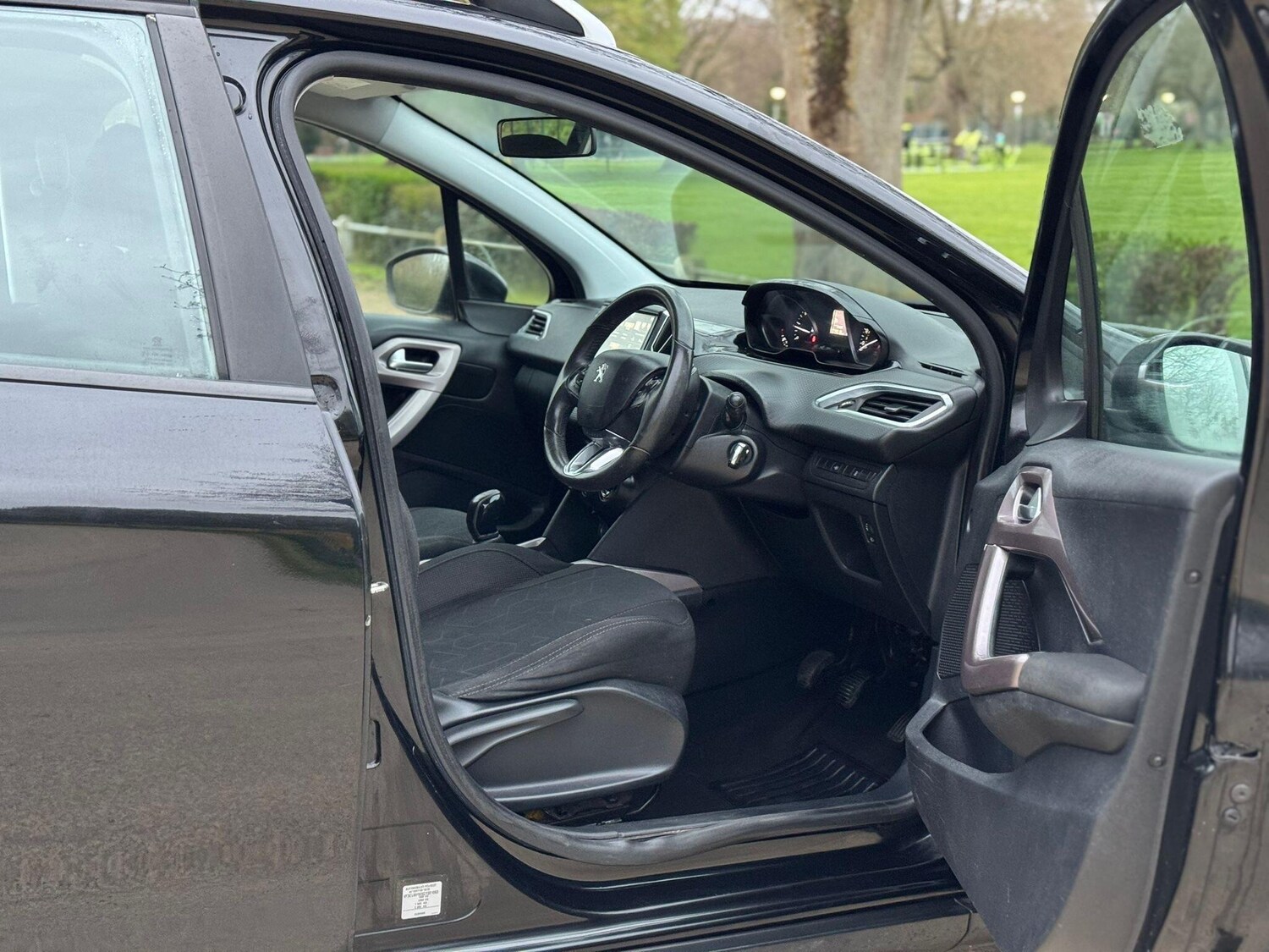 Used Peugeot 2008 for sale - 78092289: Photo 16