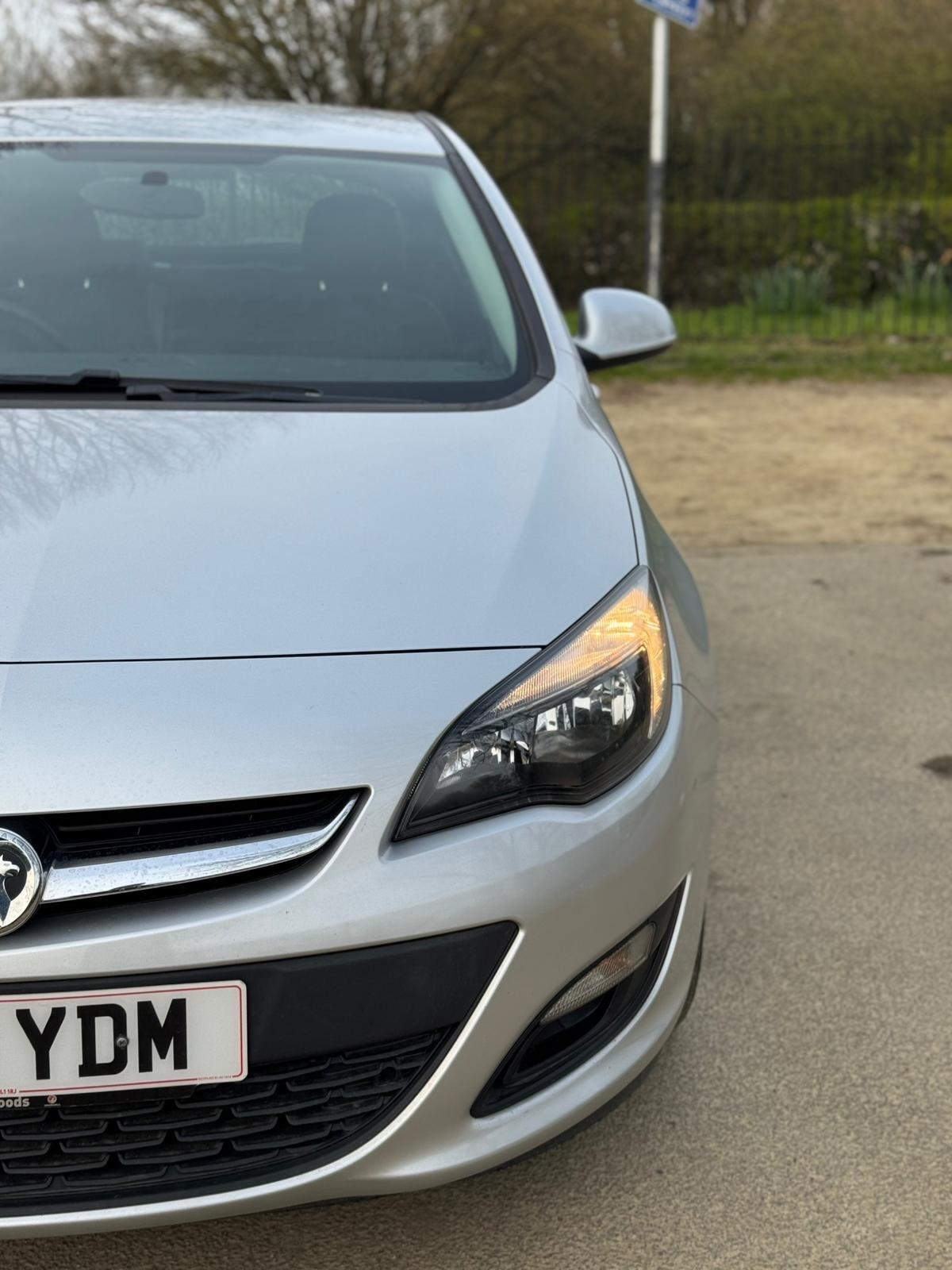 Used Vauxhall Astra for sale - 78092277: Photo 11