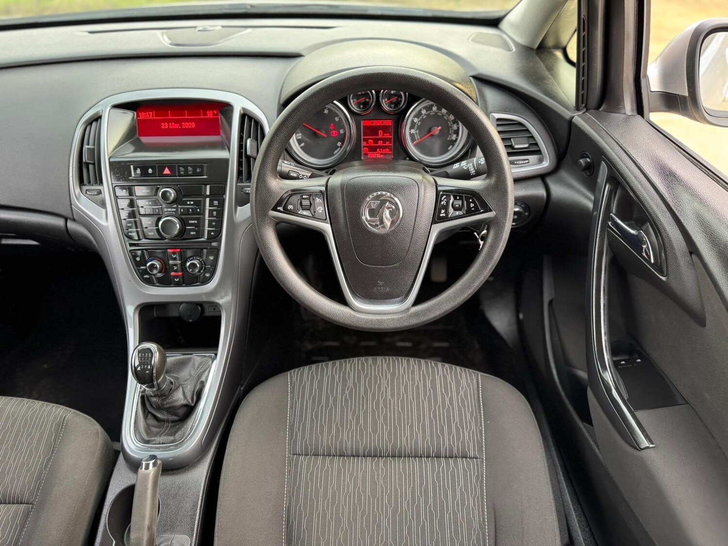 Used Vauxhall Astra for sale - 78092277: Photo 32