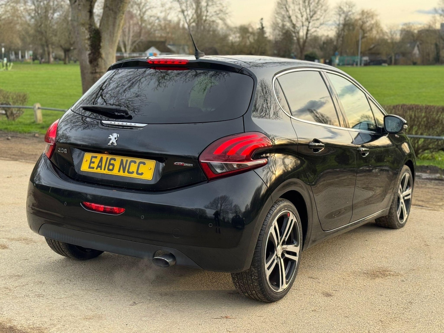 Used Peugeot 208 for sale - 78092384: Photo 4