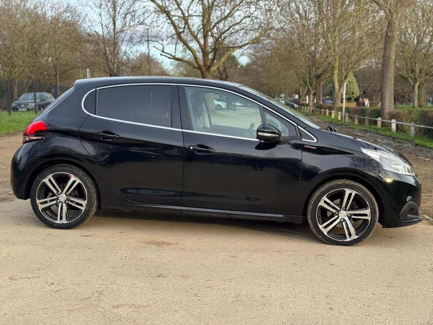 Used Peugeot 208 for sale - 78092384: Photo 8