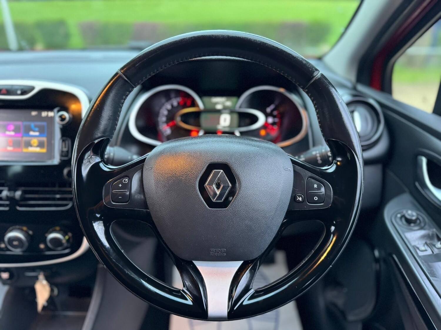 Used Renault Clio for sale - 78092291: Photo 34