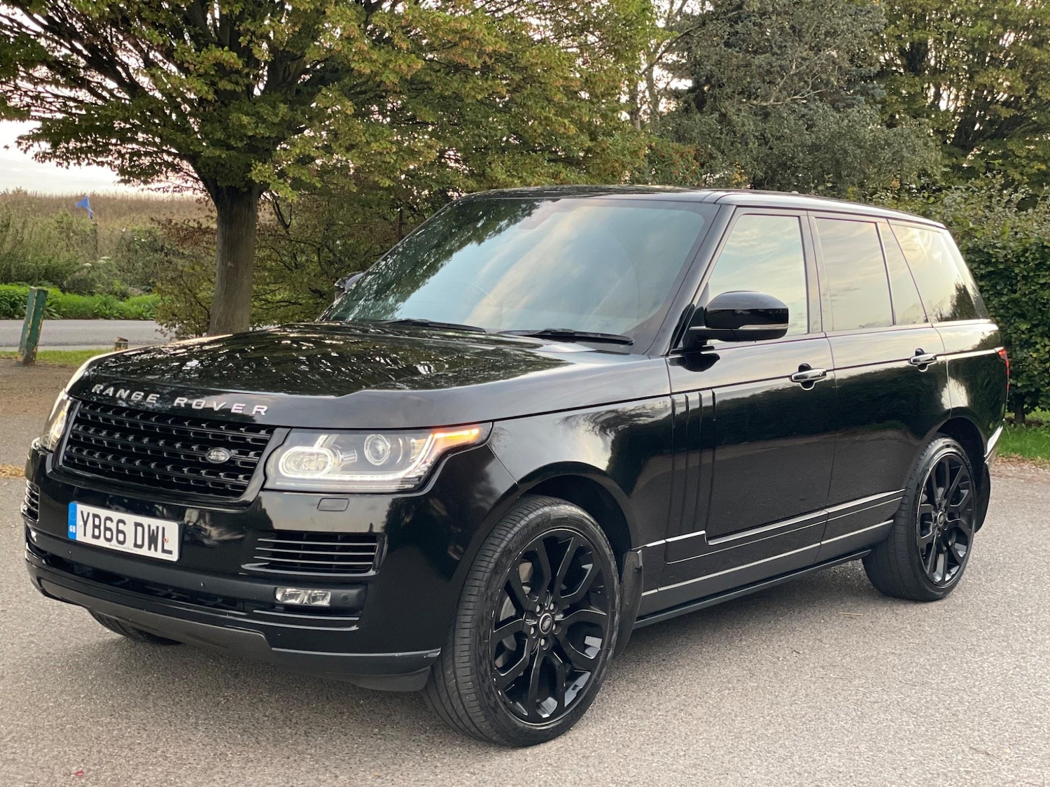 Used Land Rover Range Rover for sale - 78092330: Photo 2