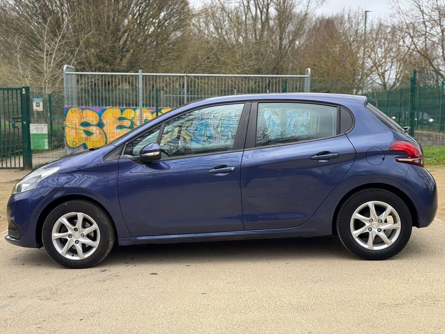 Used Peugeot 208 for sale - 78092309: Photo 9