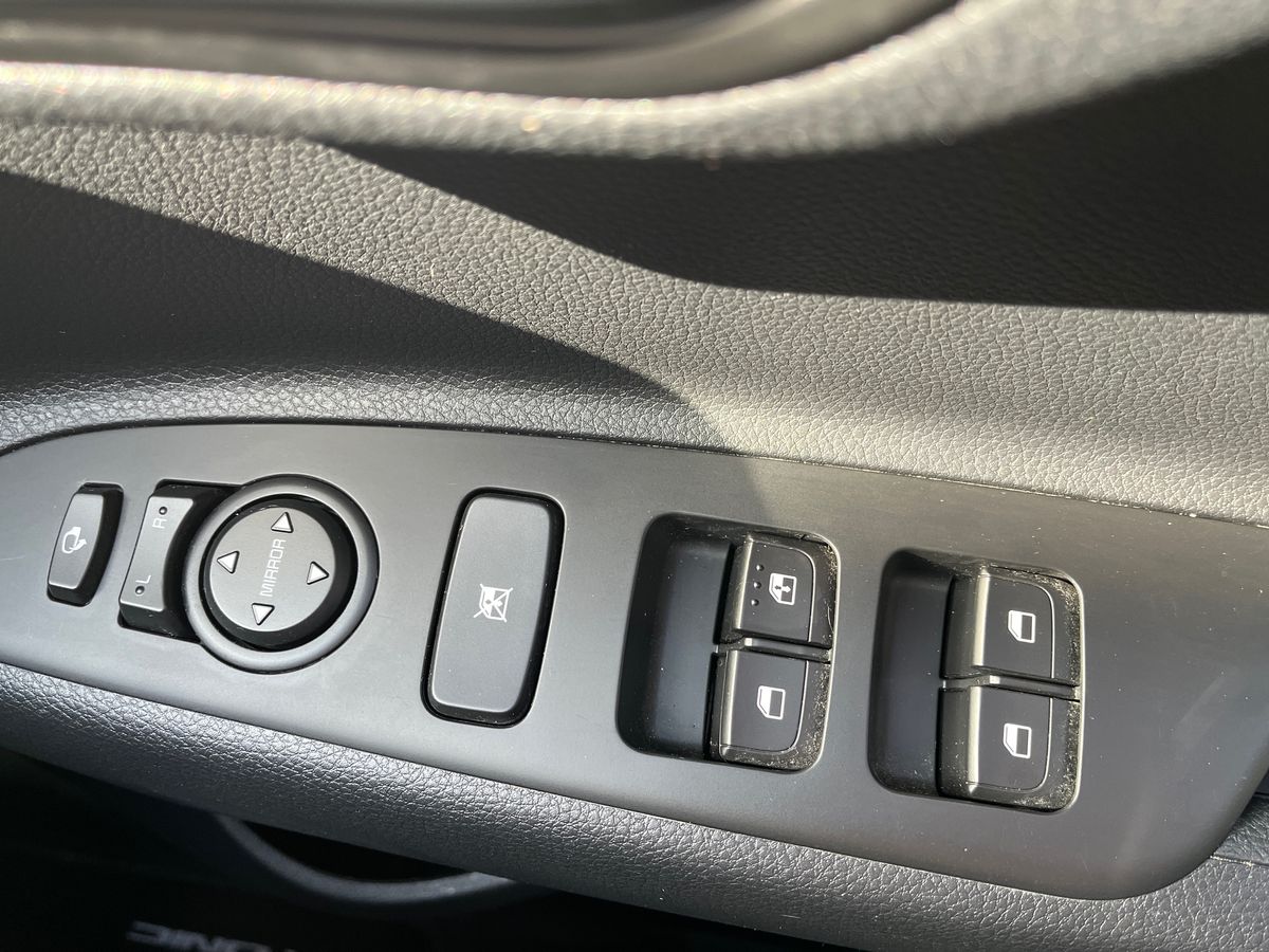 Used Kia Stonic 2024 for sale - 77884683: Photo 18