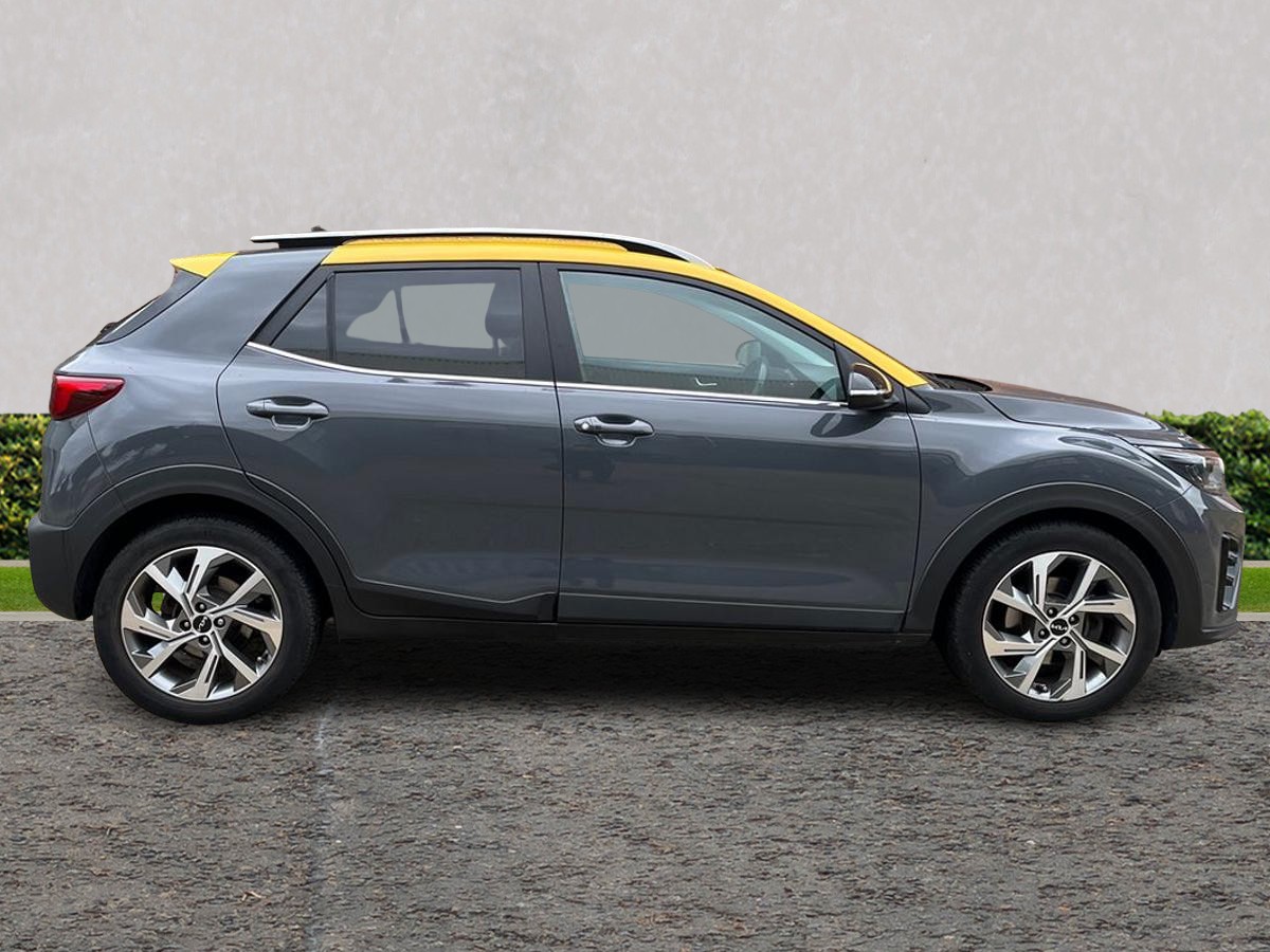 Used Kia Stonic 2023 for sale - 77884607: Photo 2