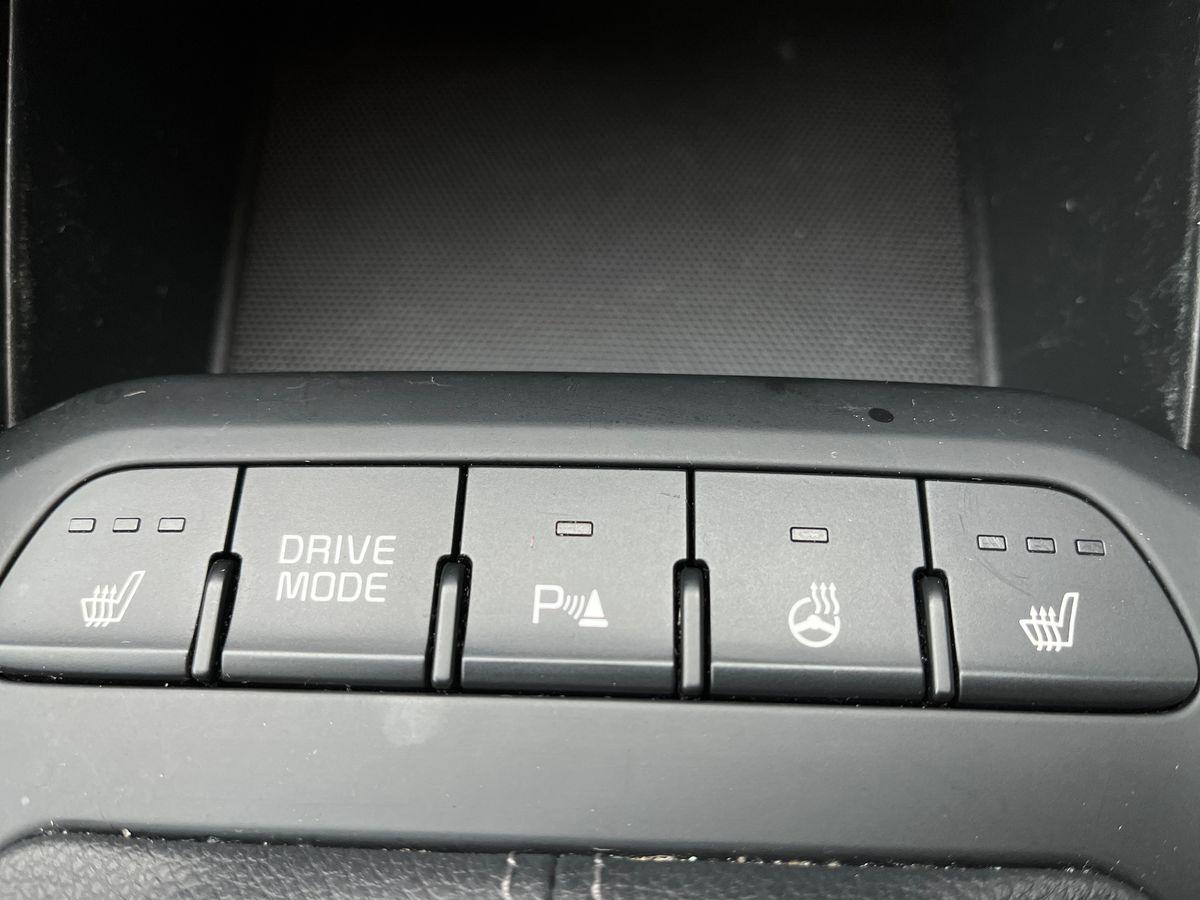 Used Kia Stonic 2023 for sale - 77884607: Photo 30