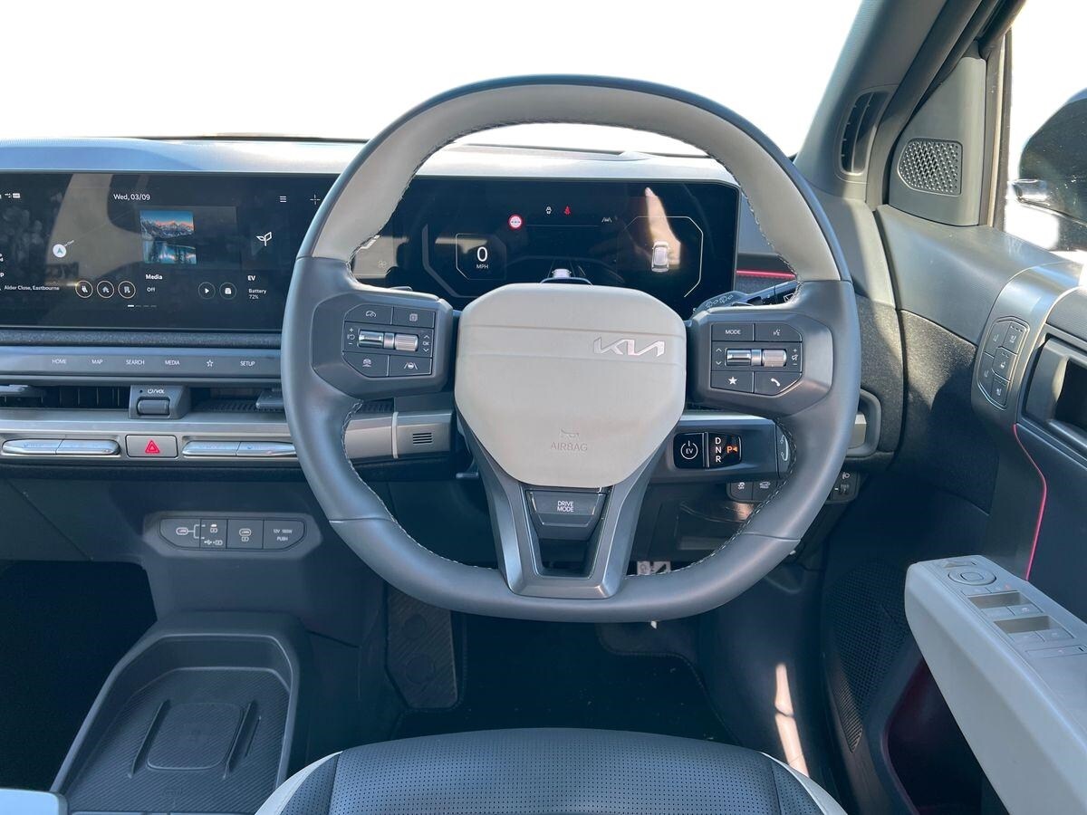 Used Kia EV3 2025 for sale - 77884600: Photo 11