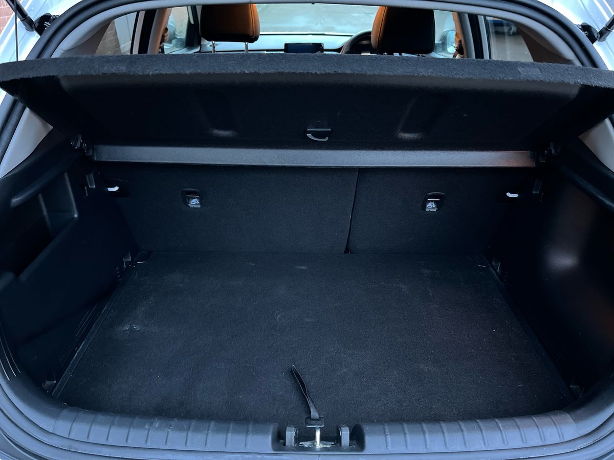 Used Kia Stonic 2024 for sale - 77884612: Photo 27