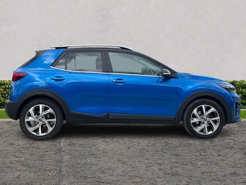 Used Kia Stonic 2023 for sale - 77975542: Photo