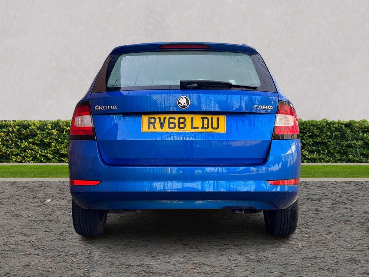 Used Skoda Fabia 2018 for sale - 77884667: Photo 4