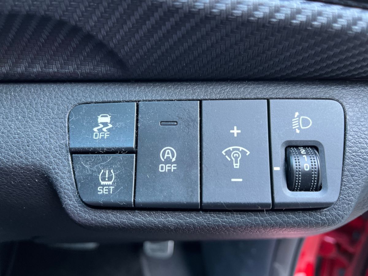 Used Kia Stonic 2023 for sale - 78158761: Photo 29