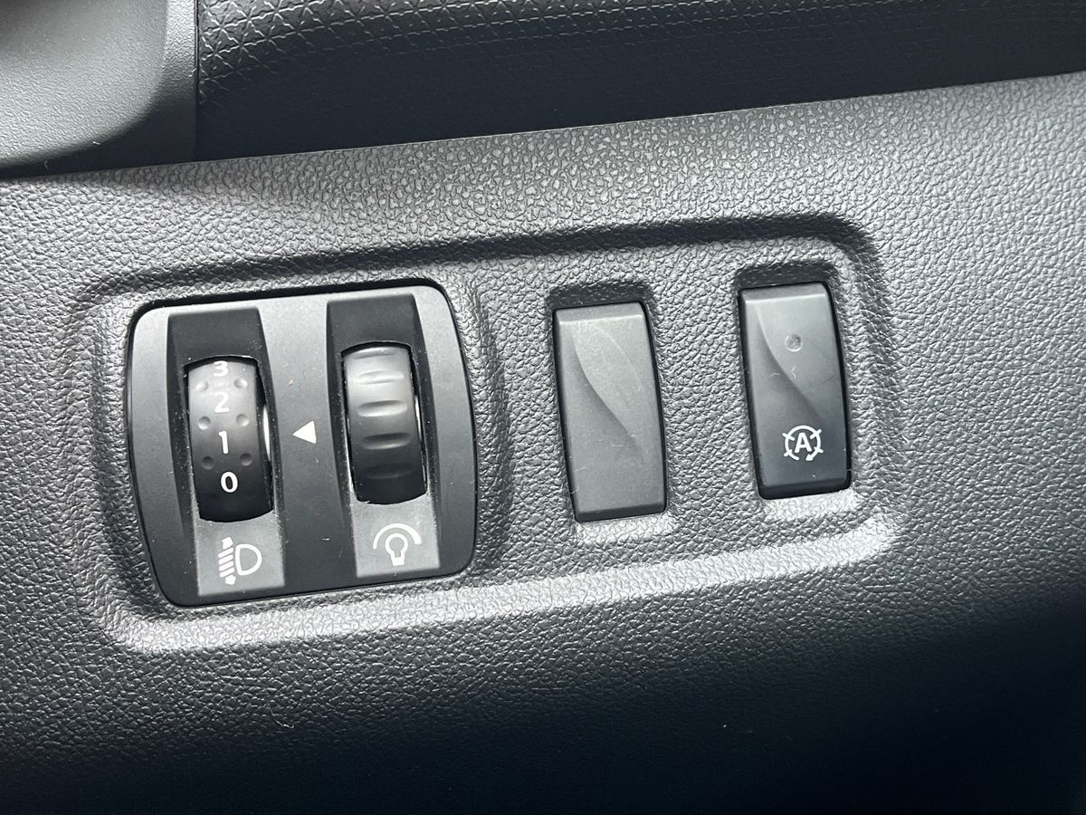 Used Renault Clio 2018 for sale - 77884672: Photo 29