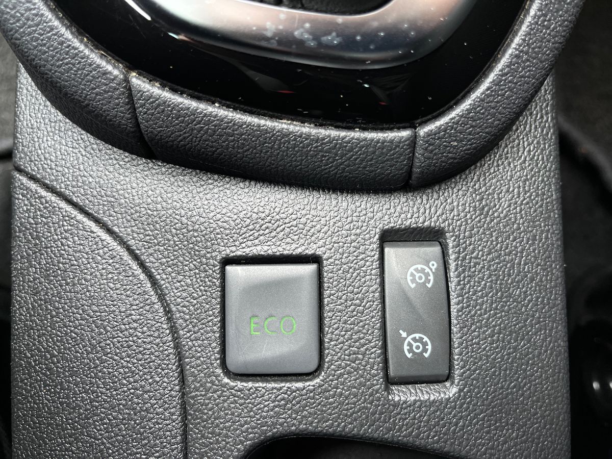 Used Renault Clio 2018 for sale - 77884672: Photo 30