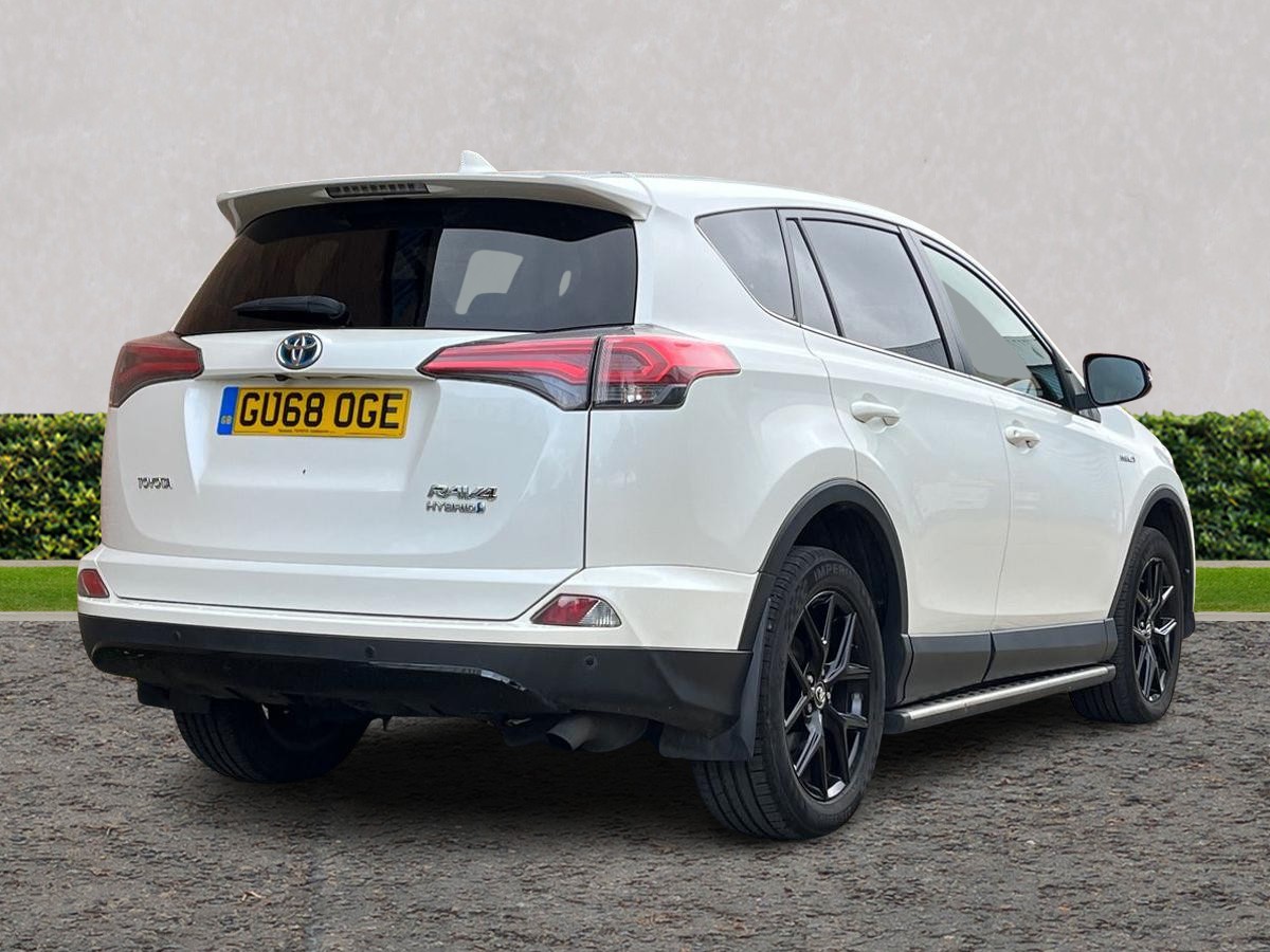 Used Toyota RAV4 2018 for sale - 77884635: Photo 3