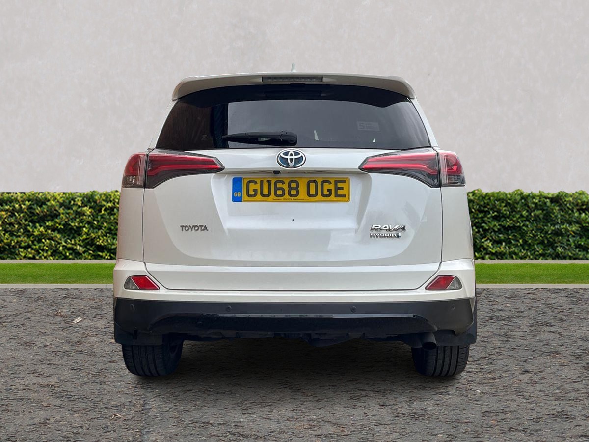 Used Toyota RAV4 2018 for sale - 77884635: Photo 4