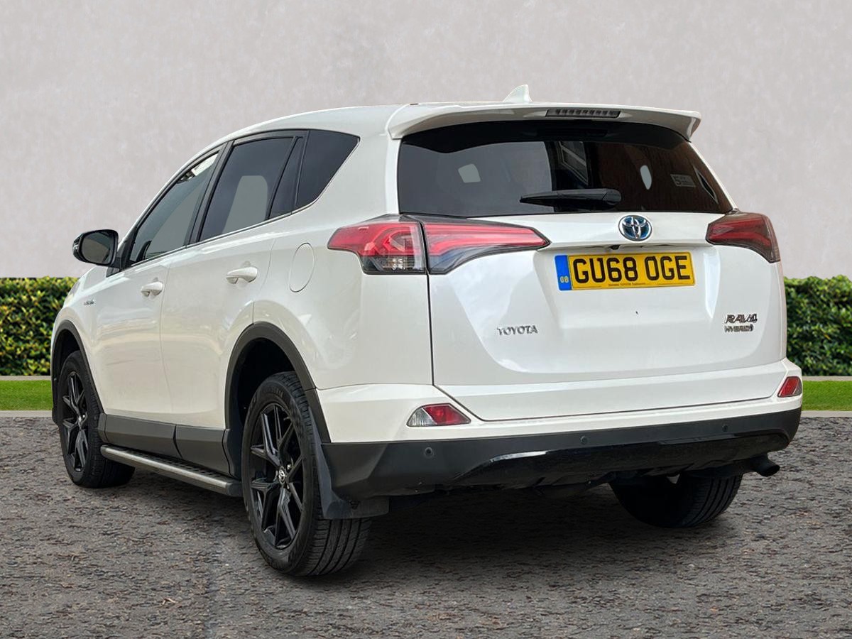 Used Toyota RAV4 2018 for sale - 77884635: Photo 5