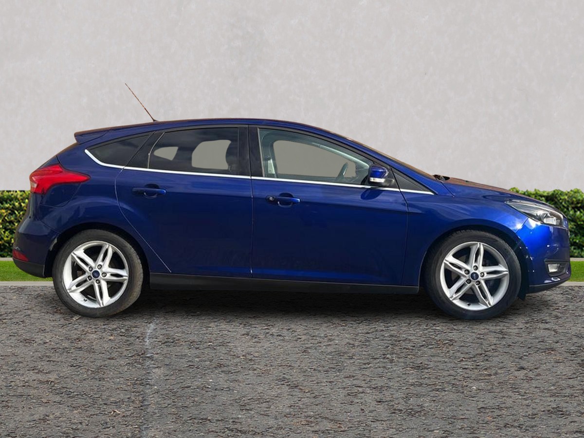 Used Ford Focus 2016 for sale - 78014537: Photo 2