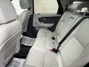 Used Land Rover Discovery Sport 2016 for sale - 78877835: Photo