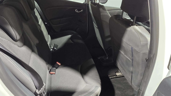 Used Renault Clio 2018 for sale - 76042299: Photo 10