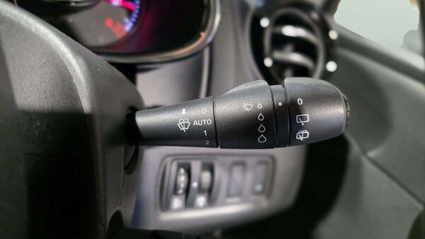 Used Renault Clio 2018 for sale - 76042299: Photo 22