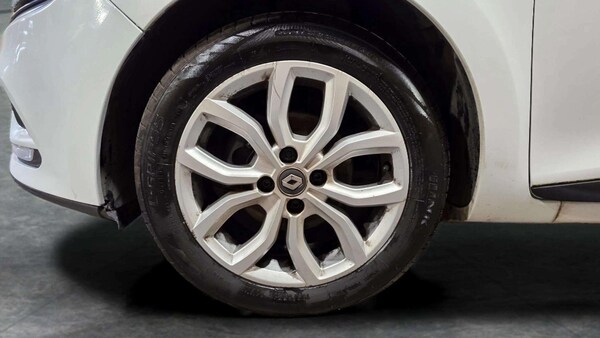 Used Renault Clio 2018 for sale - 76042299: Photo 29
