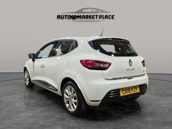 Used Renault Clio 2018 for sale - 76042299: Photo 4