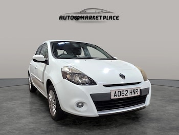 Used Renault Clio 2012 for sale - 76215681: Photo 2