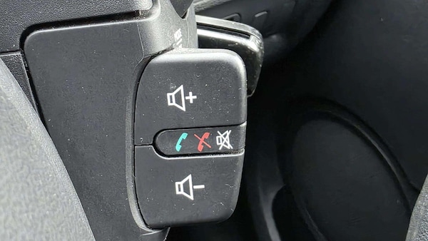 Used Renault Clio 2012 for sale - 76215681: Photo 30