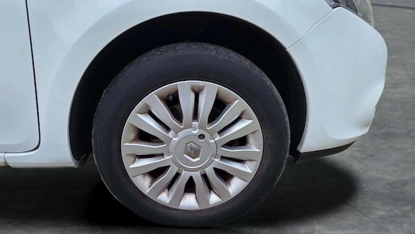 Used Renault Clio 2012 for sale - 76215681: Photo 36
