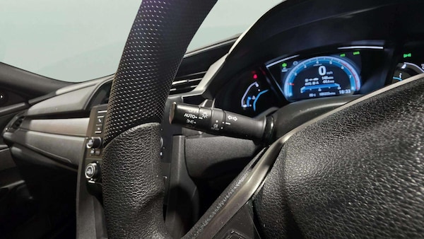 Used Honda Civic 2017 for sale - 76094889: Photo 42