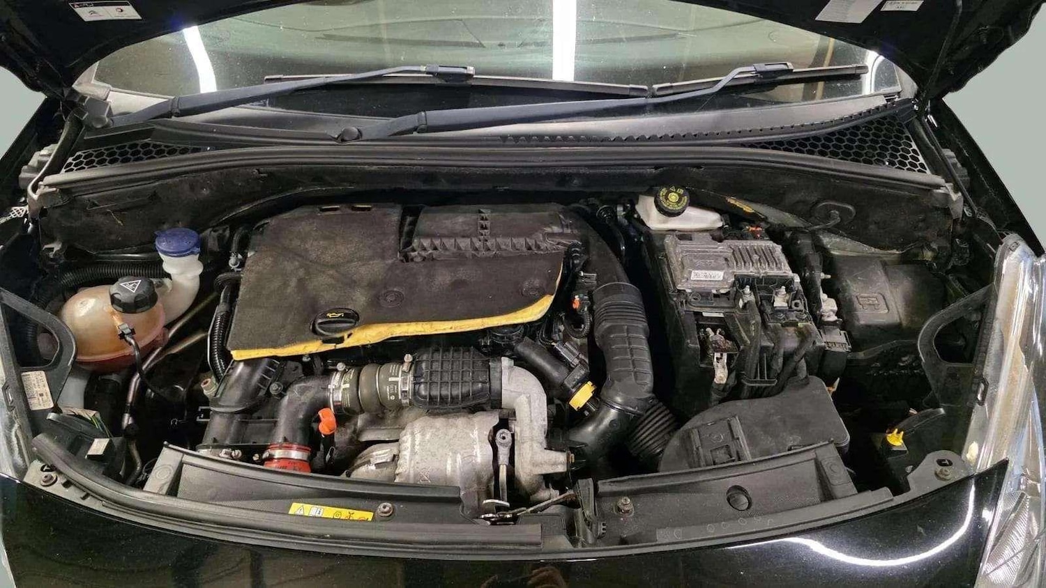 Vehicle 28