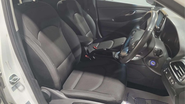 Used Hyundai i30 2018 for sale - 75589752: Photo 13