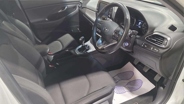 Used Hyundai i30 2018 for sale - 75589752: Photo 14