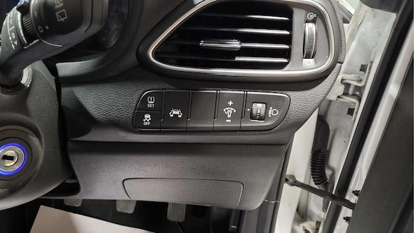 Used Hyundai i30 2018 for sale - 75589752: Photo 26
