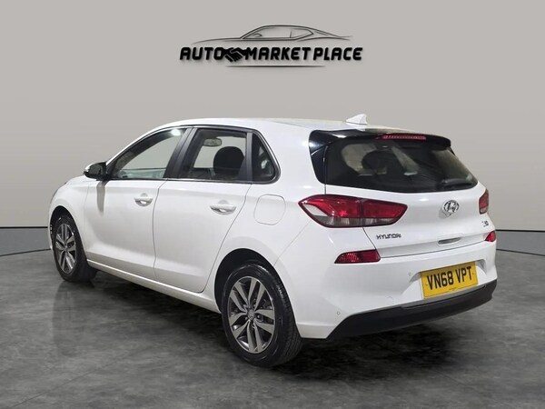 Used Hyundai i30 2018 for sale - 75589752: Photo 4