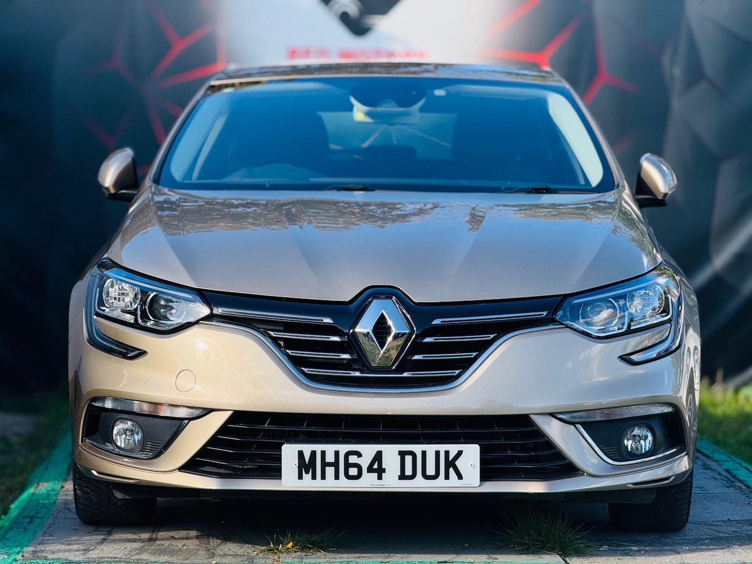 Used Renault Megane 2019 for sale - 76074868: Photo 2
