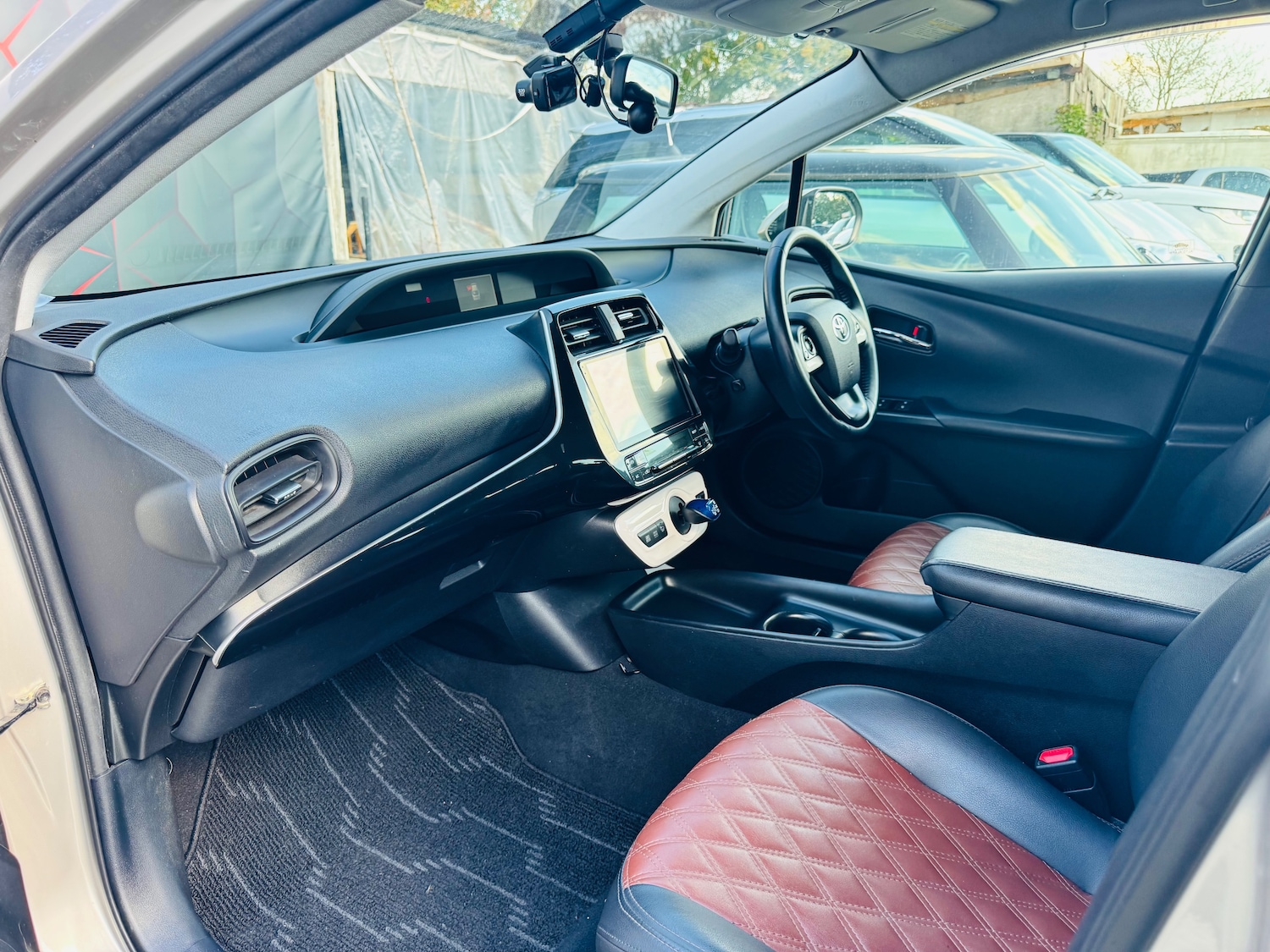 Used Toyota Prius 2020 for sale - 76217669: Photo 9